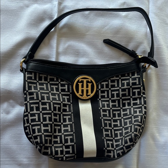 Tommy Hilfiger Monogram Black and White Crossbody Bag - Picture 2 of 6